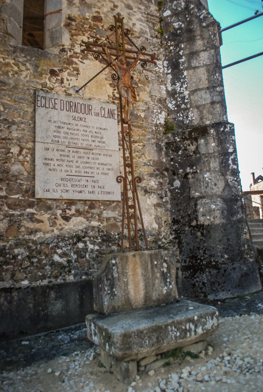 France - Oradour-sur-Glane - Photo 11