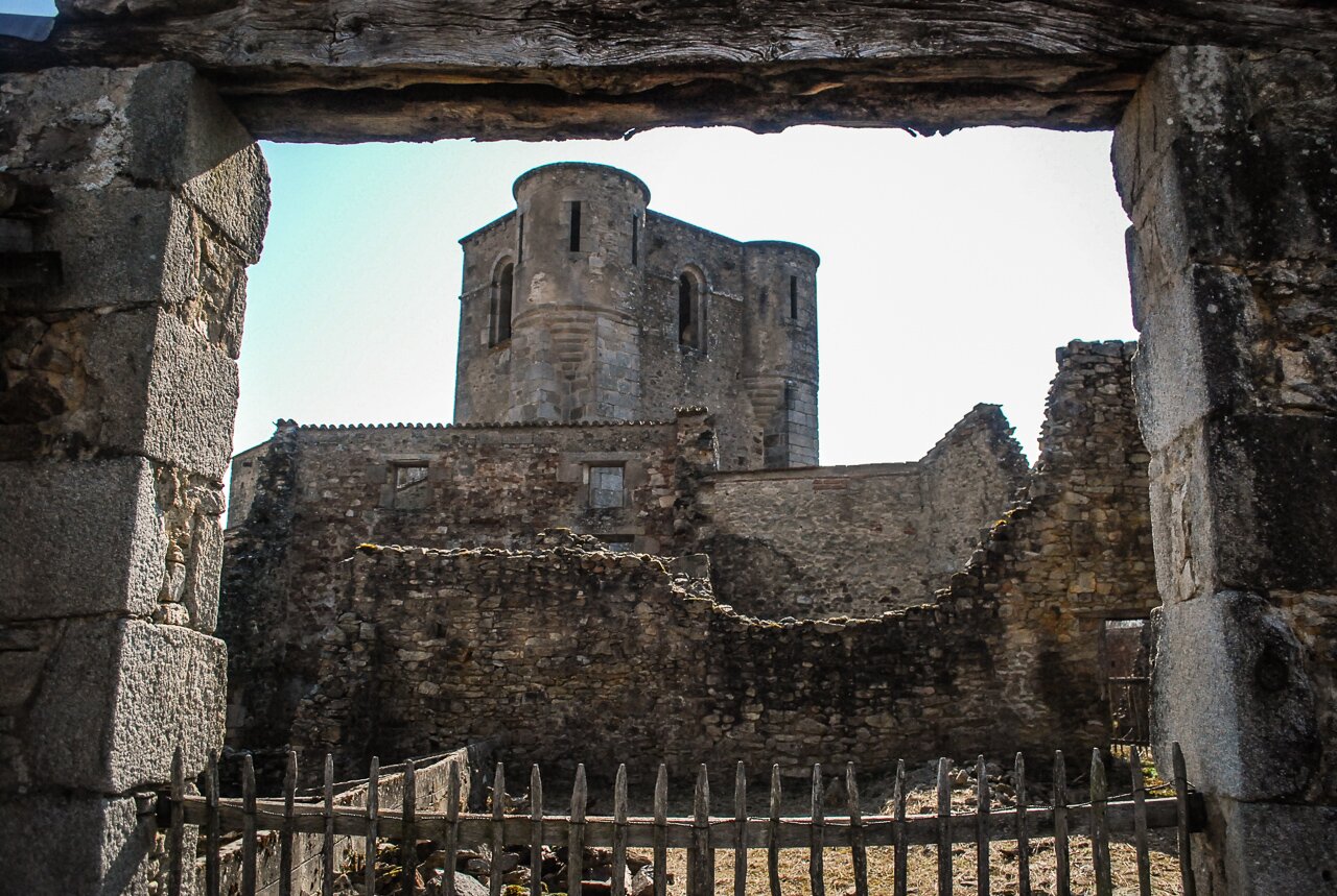 France - Oradour-sur-Glane - Photo 14