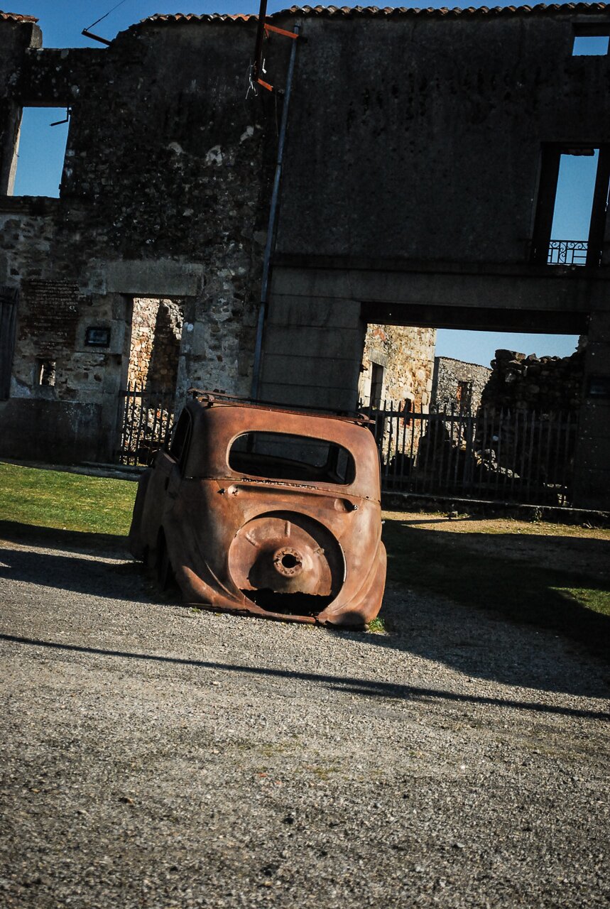 France - Oradour-sur-Glane - Photo 17